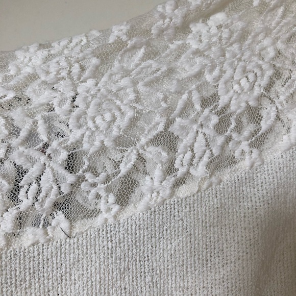 Hollister cream colour lace cardigan style over - Picture 4 of 4